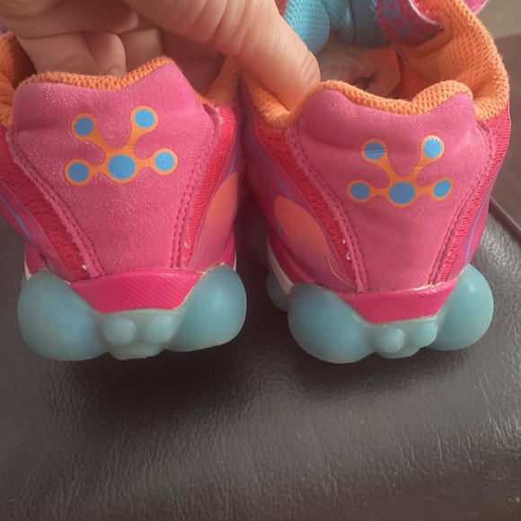 Stride Rite Leepz 2.0 girls’ running shoes in good used condition. - Picture 5 of 6